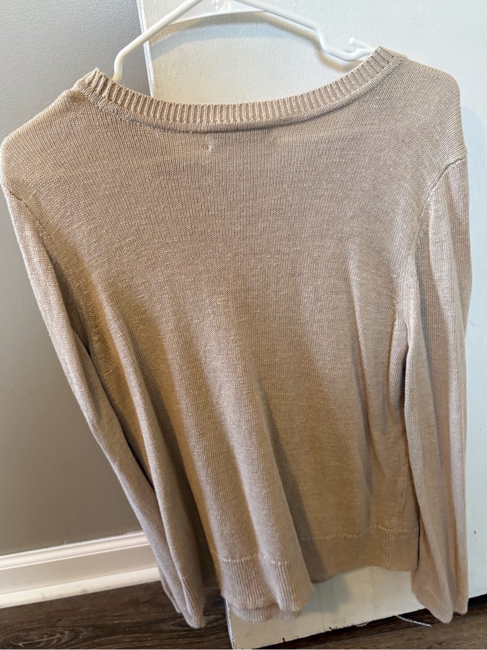 Banana republic light sweater L